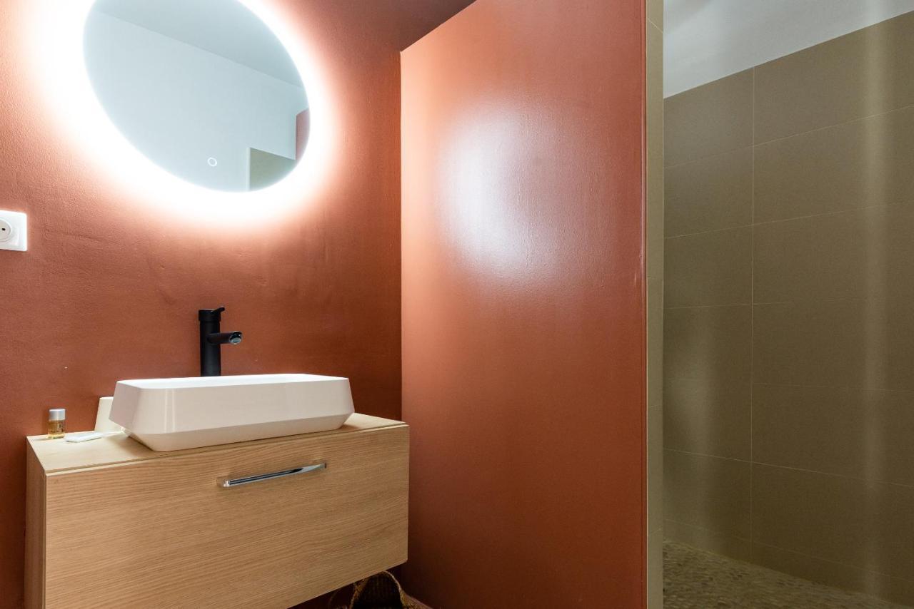 Suite And Spa 21 Dijon Exterior photo
