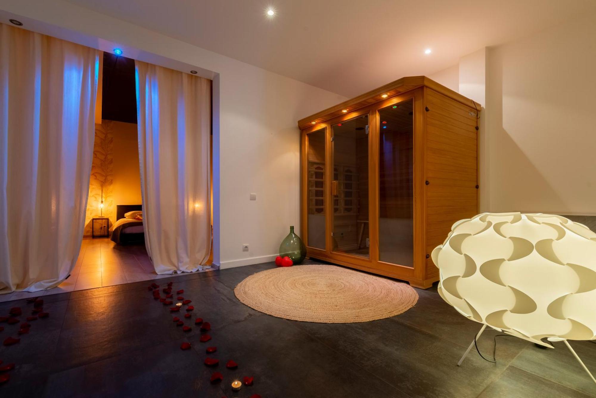 Suite And Spa 21 Dijon Exterior photo